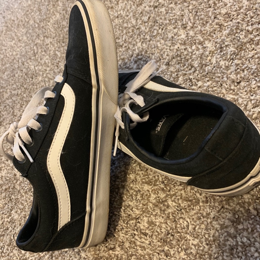 Vans Classic Sneakers - Women’s 8.5
